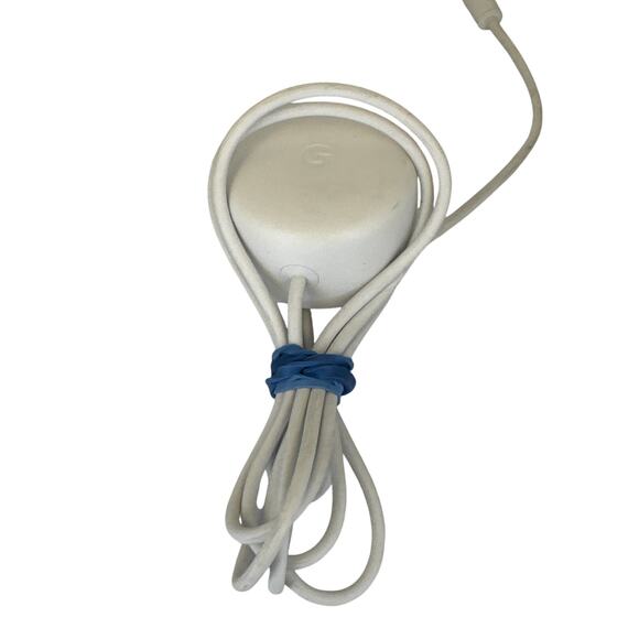 Google WiFi Mesh Router or Extender Dual-Band AC1200 Model GJ2CQ With Power - Picture 5 of 5